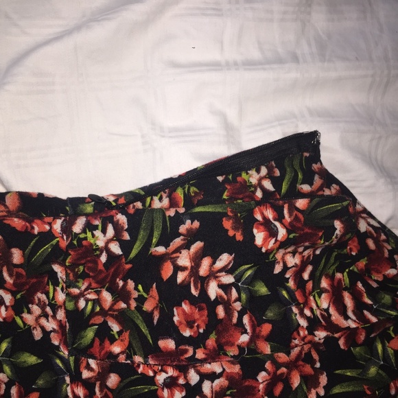 Hollister tropical spring dress - Picture 3 of 4